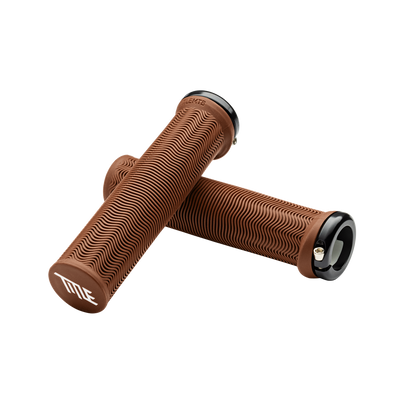 Title LO1 Grips