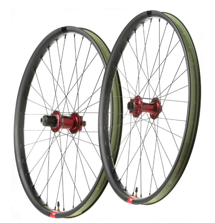 SANTA CRUZ RESERVE 30 27.5インチ リム 2本セット Reserve 30 SANTA CRUZ RESERVE 30 27.5インチ リム 2本セット Reserve 30