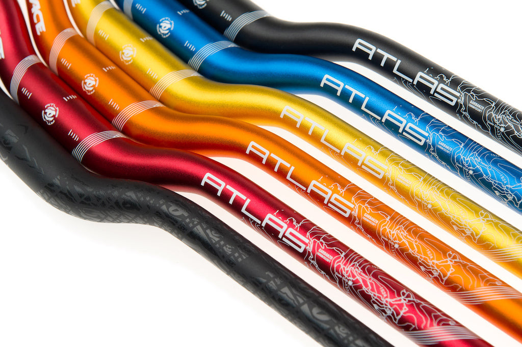 Designed with the gravity driven rider in mind, the Atlas riser bar sets the standard. At 785mm, this is a wide bar that gives you new levels of control on technical terrain. Perfect for intense AM or full on DH Race, the Atlas bar is also available in an exciting range of anodized colours for full customization options.